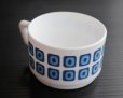 画像4: ◆ ヨーロッパ雑貨 フランス製 arcopal スタッキングマグ 白青/ビンテージ アンティーク レトロ コーヒーカップ アート モダン 食器