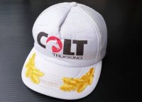 ◆ 80's COLT TRUCKING 刺繍ワッペン付き 馬 メッシュキャップ 白/ビンテージ オールド レトロ アメリカ古着 帽子