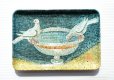 画像1: ◆ ヨーロッパ雑貨 イタリア製 Mebel 鳩 モザイク画 メラミントレイ/ビンテージ アンティーク レトロ ローマ ガッラ・プラキディア廟堂 (1)