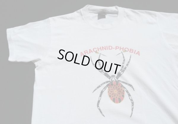 画像1: ◆ 90s USA製 ARACHNID-PHOBIA 蜘蛛×ダーツ プリントTシャツ XLサイズ 白/ビンテージ オールド レトロ アメリカ古着 シングルステッチ