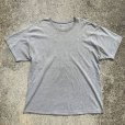 画像1: 【XL】SALE!! Champion ワンポイント刺繍 Tシャツ ライトグレー■ビンテージ オールド アメリカ古着 チャンピオン 無地 (1)