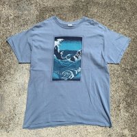 【L】LIBERTY GRAPHICS THE WAVE プリントTシャツ 青グレー■ビンテージ オールド レトロ アメリカ古着 GILDAN ギルダン