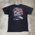 画像1: 【L】80s USA製 3Dエンブレム スカル プリントTシャツ ブラック 黒■ビンテージ オールド アメリカ古着 レベルフラッグ ハーレー MC (1)