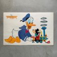 画像1: 【29.2cm×44.2cm】Walt Disney ドナルドダック＆ミッキーマウス ランチョンマット ビニールシート■ビンテージ アンティーク 60s No.2 (1)