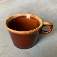 画像1: 【6.9cm×10.0cm】Hull Pottery Crestone セラミックマグ 茶色■ビンテージ アンティーク アメリカ雑貨 陶器 コップ レトロ No.1  (1)