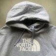 画像2: 【XXL】THE NORTH FACE ロゴ プリント スウェットパーカー ライトグレー■アメリカ古着 トレーナー ノースフェイス ビッグサイズ