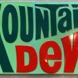 画像3: 【25.3cm×43.0cm】2010s Mountain Dew プレート 黄緑■アメリカ雑貨 看板 ガレージ マウンテンデュー ジュース 企業