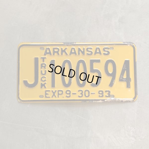 画像1: 【15.2cm×30.2cm】90s ARKANSAS トラック ナンバープレート 黄色×黒■ビンテージ アンティーク アメリカ雑貨 ブリキ看板 ガレージ