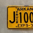 画像2: 【15.2cm×30.2cm】90s ARKANSAS トラック ナンバープレート 黄色×黒■ビンテージ アンティーク アメリカ雑貨 ブリキ看板 ガレージ