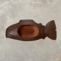 【13.6cm×30.6cm】darcy joseph 魚 ウッドトレイ 木製 彫刻作品■ビンテージ アンティーク レトロ アメリカ雑貨 カナダ スコーミッシュ