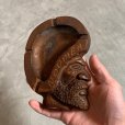 画像4: 【14.8cm×11.3cm】Noumea ニューカレドニア 民芸 木製 アッシュトレイ 灰皿■雑貨 インテリア 小物置き 人型 顔 木彫り 彫刻作品