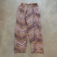 画像1: 【Free W28〜W38】ZUBAZ ウエストゴム イージーパンツ タイガーストライプ 総柄■ビンテージ オールド アメリカ古着 90s ズバズ No.3 (1)