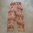画像1: 【Free W28〜W36】ZUBAZ ウエストゴム イージーパンツ タイガーストライプ 総柄■ビンテージ オールド アメリカ古着 90s ズバズ No.1 (1)