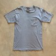 画像1: 【M】90s USA製 Columbia ポケットTシャツ スモーキーブルー■ビンテージ オールド アメリカ古着 コロンビア コットン シングルステッチ (1)
