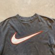 画像2: 【M】90s USA製 NIKE プリントTシャツ ブラック 黒フェード■ビンテージ オールド アメリカ古着 ナイキ ロゴ スウォッシュ