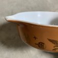 画像2: 【15.6cm】USA製 PYREX ミルクガラス キャセロール ペイント入り 茶色■ビンテージ アンティーク アメリカ雑貨 オールドパイレックス