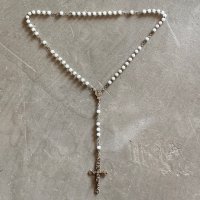 【4.2cm×2.5cm】キッズサイズ フランス製 キリスト 十字架 ロザリオ ネックレス 白色■ビンテージ アンティーク アクセサリー インテリア