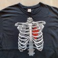 画像2: 【L】GILDAN スカルボーン プリントTシャツ ブラック 黒■ビンテージ オールド アメリカ古着 ギルダン 2000s 心臓 骨