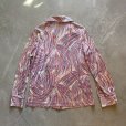画像2: 【Ladies】70s Graff 長袖ポリエステルシャツ 総柄■ビンテージ オールド レトロ アメリカ古着 レディース ポリシャツ アート (2)