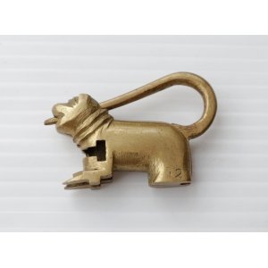 画像: ◆ ヨーロッパ雑貨 犬 真鍮 南京錠 ブラス パドロック 5.3cm/ビンテージ アンティーク レトロ ブロカント 小物 インテリア オブジェ
