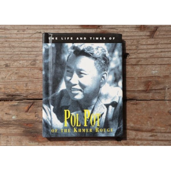 画像1: ◆ アメリカ雑貨 POL POT ポル・ポト ミニブック 10.8cm×8.4cm/洋書 古本 インテリア カンボジア 独裁者 政治家 (1)