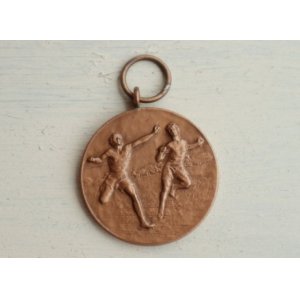 画像: ◆ ヨーロッパ雑貨 40s オランダ スポーツ メダル 直径2.9cm/ビンテージ アンティーク ブロカント レトロ キーホルダー ペンダントトップ