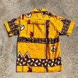 画像2: 【S/M】ハワイ製 70s JaJa コットン 半袖アロハシャツ ピースマーク 黄色■ビンテージ オールド レトロ アメリカ古着 総柄 開襟 ボックス (2)