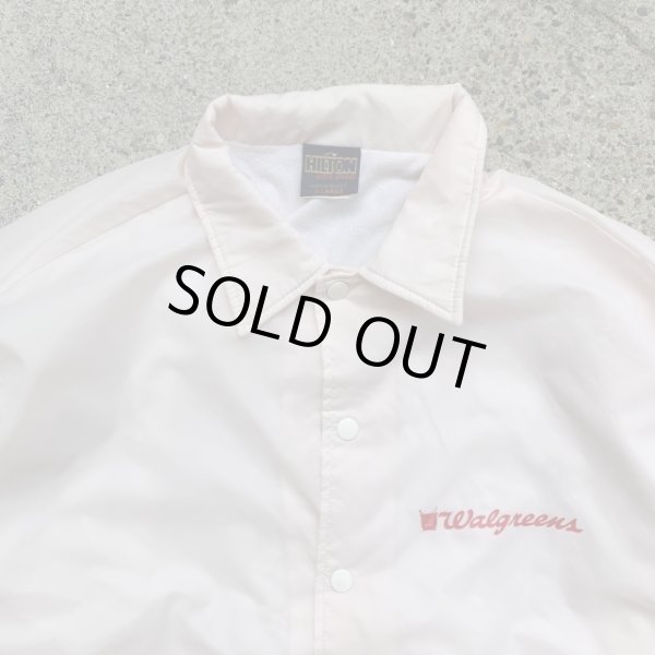 画像2: 【XL/XXL】USA製 HILTON Walgreens ナイロン コーチジャケット 白■ビンテージ オールド レトロ アメリカ古着 80s (2)