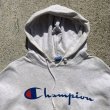 画像2: 【L/XL】ダメージ有り USA製 Champion スウェットパーカー■ビンテージ オールド アメリカ古着 90s チャンピオン トレーナー ロゴ (2)