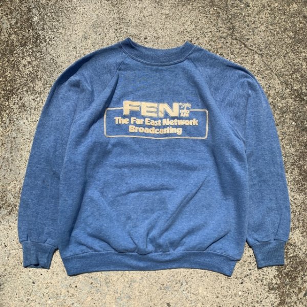 画像1: 【M/L】80s USA製 sportswear FEN810AM 発砲プリント スウェット 杢ブルー■ビンテージ アメリカ古着 ミリタリー 在日米軍向けラジオ局 (1)