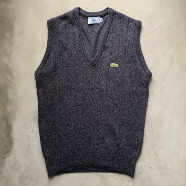 画像1: 【M】IZOD LACOSTE アクリル Vネックベスト グレー■ビンテージ オールド レトロ アメリカ古着 レディース 80s/90s ラコステ セーター (1)