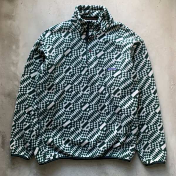 画像1: 【M/L】USA製 patagonia シンチラフリース スナップT 緑白 総柄■ビンテージ オールド アメリカ古着 パタゴニア 90s プルオーバー  (1)