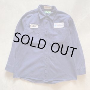 画像: 【L/XL】aramark オールコットン 長袖ワークシャツ ネイビー フェード 無地■ビンテージ オールド アメリカ古着 ワッペン付き
