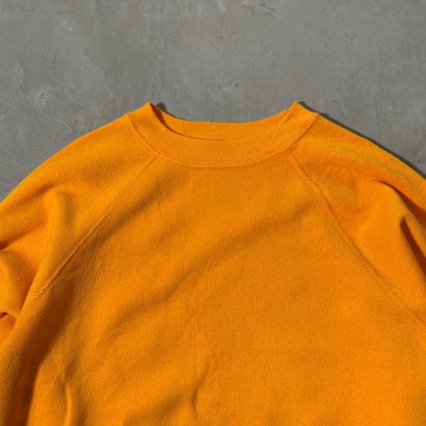 画像2: 【XL】80s-90s UNKNOWN ラグランスウェット 黄色 無地■ビンテージ オールド アメリカ古着 USA製 イエロー トレーナー (2)