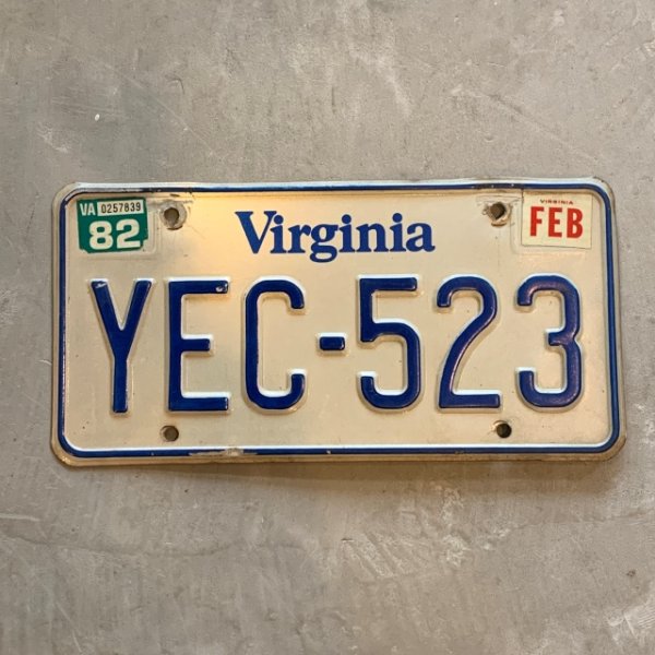 画像1: 【15.2cm×30.5cm】80s Virginia アメ車 ナンバープレート 白×青■ビンテージ アンティーク アメリカ雑貨 ブリキ看板 ガレージ (1)