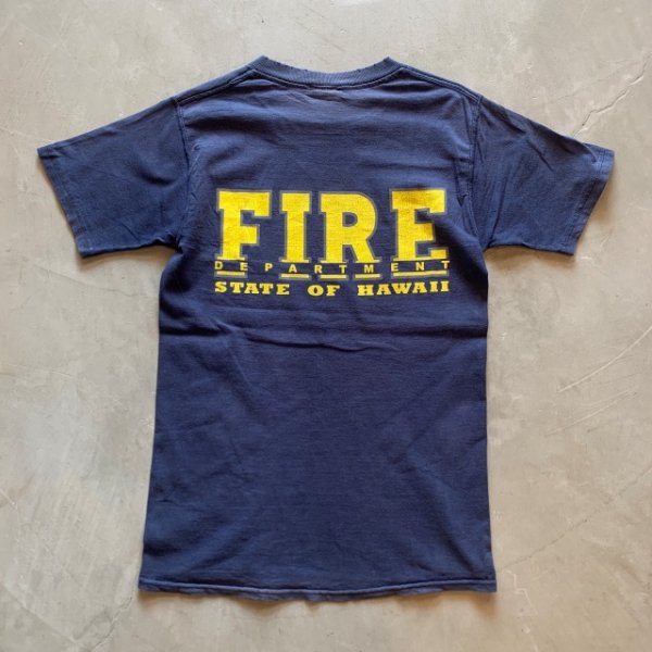画像2: 【S】HAWAIIAN FIRE FIGHTER ハワイ州 消防士 プリントTシャツ ネイビー ナス紺■ビンテージ 2000s アメリカ古着 レディース コットン (2)