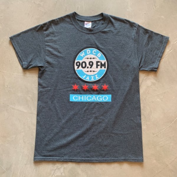 画像1: 【M】WDCB 90.9FM JAZZ ラジオ番組 プリントTシャツ グレー■アメリカ古着 シカゴ GILGAN ギルダン 綿ポリ (1)