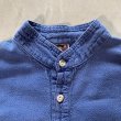 画像3: 【M/L】90s USA製 DRAWSTRINGS バンドカラー 長袖プルオーバーシャツ 青 織柄■ビンテージ オールド アメリカ古着 総柄 (3)