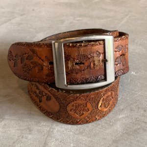 画像: 【W34(W32〜W36)】KANSAN 型押し レザーベルト ブラウン 茶色■ビンテージ オールド アメリカ古着 70s 花柄 ヒッピー 革細工