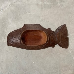 画像: 【13.6cm×30.6cm】darcy joseph 魚 ウッドトレイ 木製 彫刻作品■ビンテージ アンティーク レトロ アメリカ雑貨 カナダ スコーミッシュ