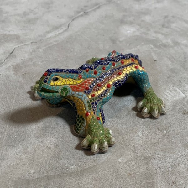 画像2: 【10cm】ガウディ グエル公園 モザイクトカゲ オブジェ■雑貨 インテリア スペイン バルセロナ スーベニア 置物 陶器 (2)