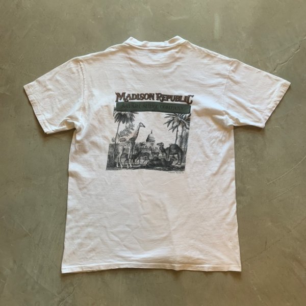 画像1: 【M】90s MADISON REPUBLIC ポケット付き パロディ バックプリントTシャツ 白■ビンテージ オールド アメリカ古着 バナリパ フラミンゴ (1)