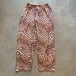画像1: 【Free W30〜W40】ZUBAZ ウエストゴム イージーパンツ タイガーストライプ 総柄■ビンテージ オールド アメリカ古着 90s ズバズ No.2 (1)