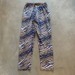 画像1: 【Free W28〜W38】ZUBAZ ウエストゴム イージーパンツ タイガーストライプ 総柄 白青黄■ビンテージ アメリカ古着 90s ズバズ No.7 (1)