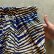 画像4: 【Free W28〜W38】ZUBAZ ウエストゴム イージーパンツ タイガーストライプ 総柄 白青黄■ビンテージ アメリカ古着 90s ズバズ No.7 (4)