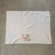 画像3: 【66cm×93cm】「MONDAY」ネイティブアメリカン 刺繍入り フィードサック テーブルナプキン■ビンテージ アンティーク アメリカ雑貨 (3)