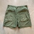 画像1: 【W33】60s-70s 米軍 コットン ベイカーパンツ ショーツ オリーブ■ビンテージ アメリカ古着 ミリタリー カットオフ ショートパンツ (1)