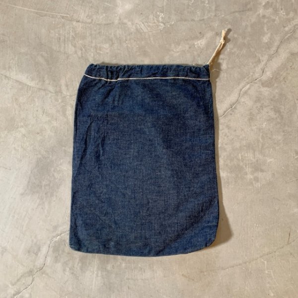 画像1: 【43cm×33cm】UNKNOWN ヴィンテージデニムバッグ 巾着 濃紺■ビンテージ オールド アメリカ古着 ハンドメイド ランドリー (1)