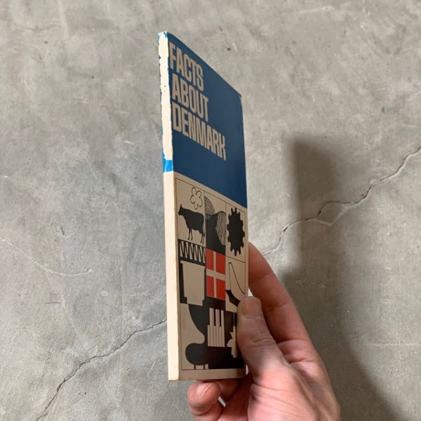 画像2: 【18.5cm×10.5cm】60s FACTS ABOUT DENMARK デンマーク 洋書■ビンテージ アンティーク レトロ 北欧雑貨 インテリア 歴史 (2)