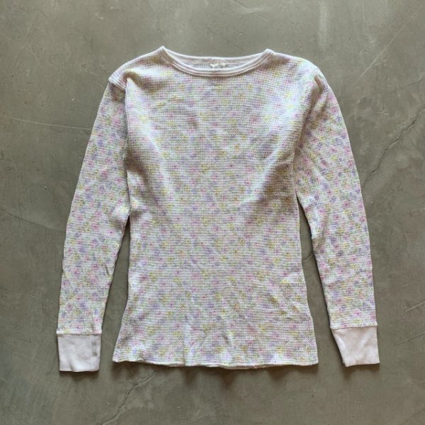 画像1: 【Ladies】USA製 Hanes 長袖サーマルシャツ 小花柄■ビンテージ オールド レトロ アメリカ古着 レディース ヘインズ 総柄 ロンT No.2 (1)